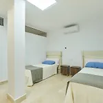 Beautifully Renovated Summer House Pass The Keys