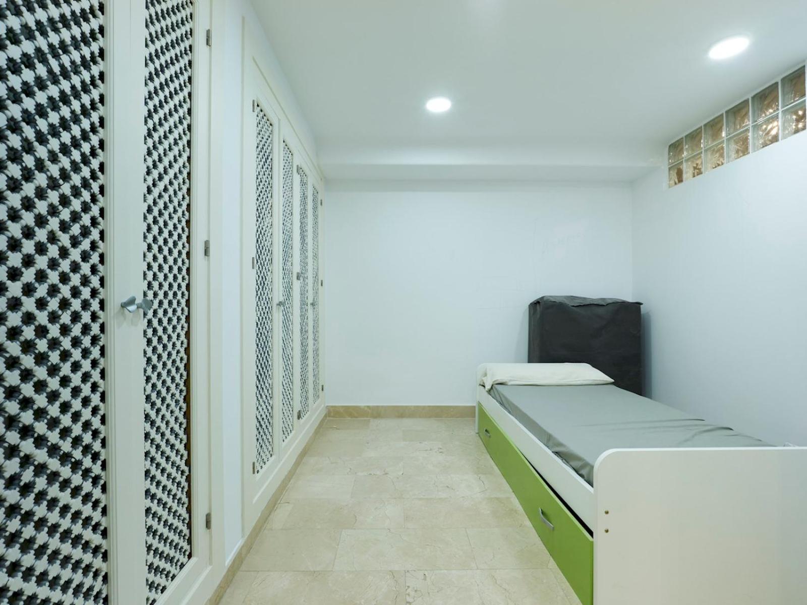 Beautifully Renovated Summer House Pass The Keys Holiday home *
