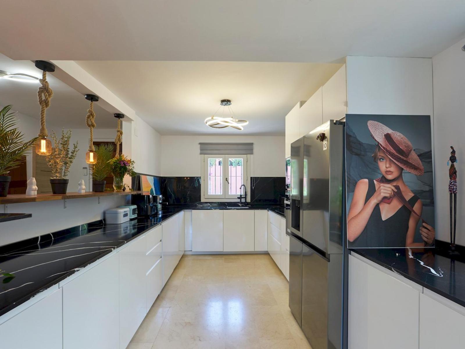 Beautifully Renovated Summer House Pass The Keys Holiday home