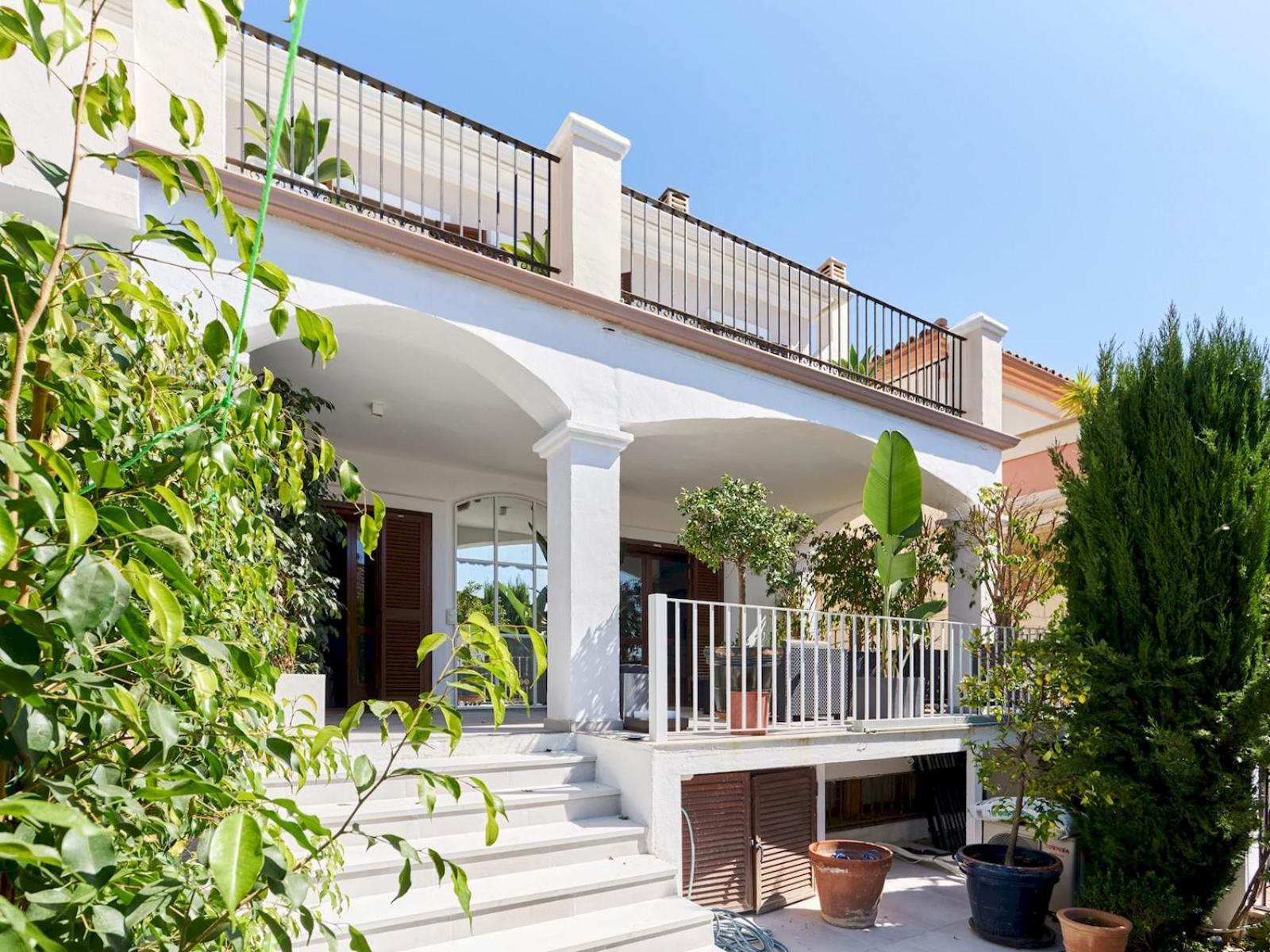 Holiday home Beautifully Renovated Summer House Pass The Keys Marbella