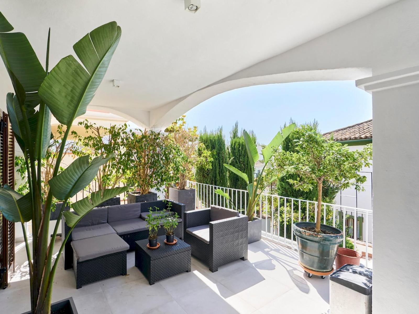 Beautifully Renovated Summer House Pass The Keys Holiday home