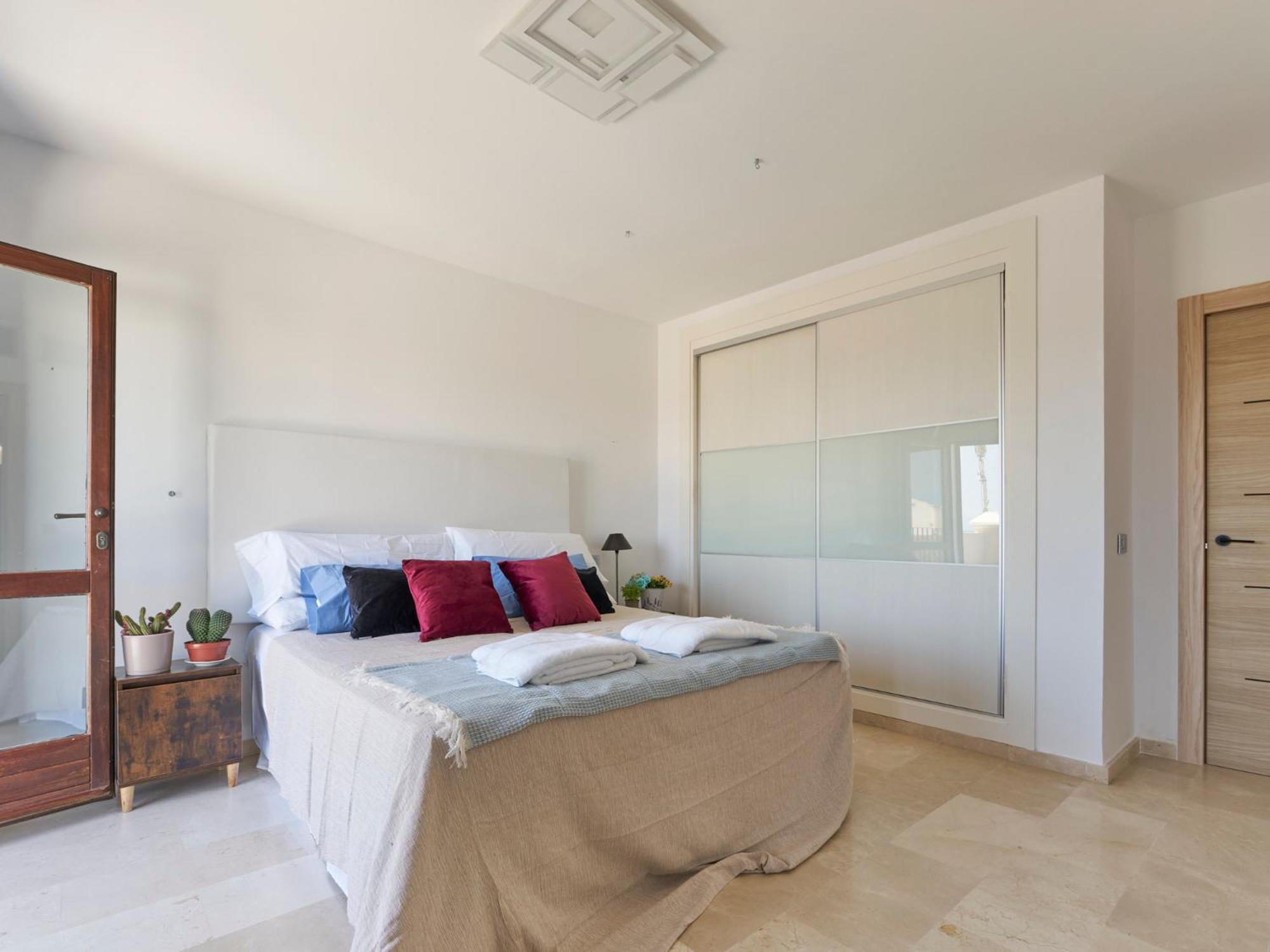 Holiday home Beautifully Renovated Summer House Pass The Keys