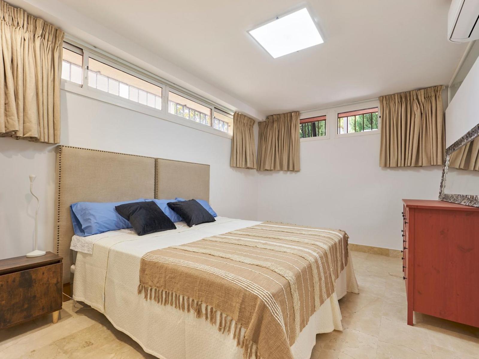Beautifully Renovated Summer House Pass The Keys Holiday home *