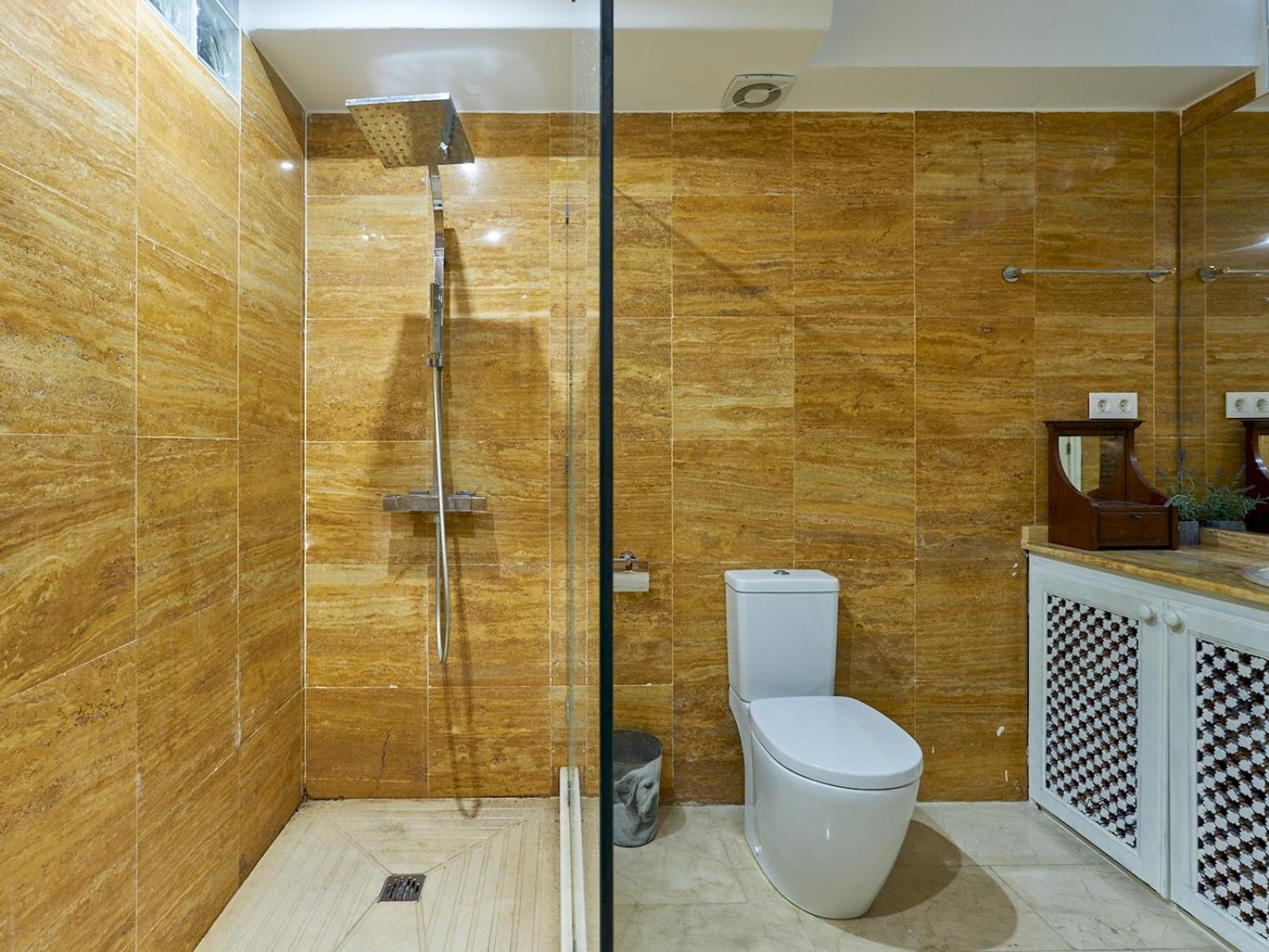 Beautifully Renovated Summer House Pass The Keys Holiday home
