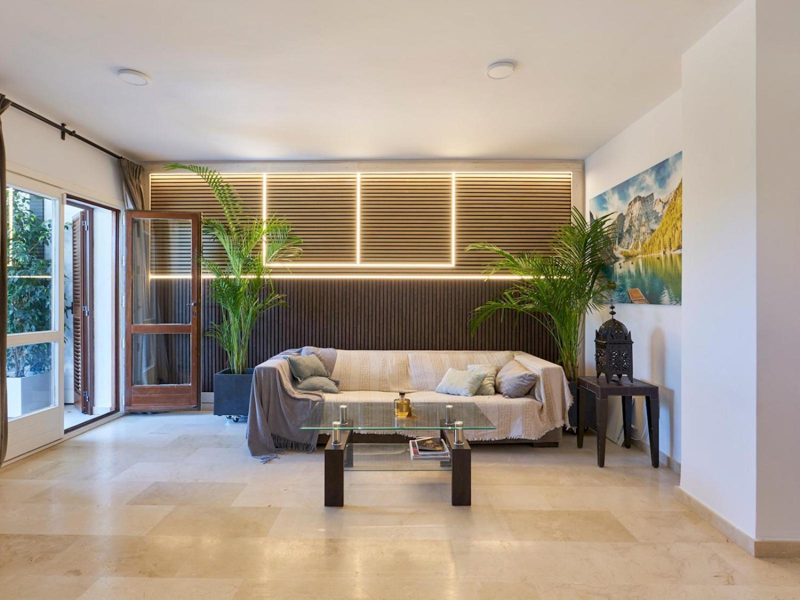 Beautifully Renovated Summer House Pass The Keys *