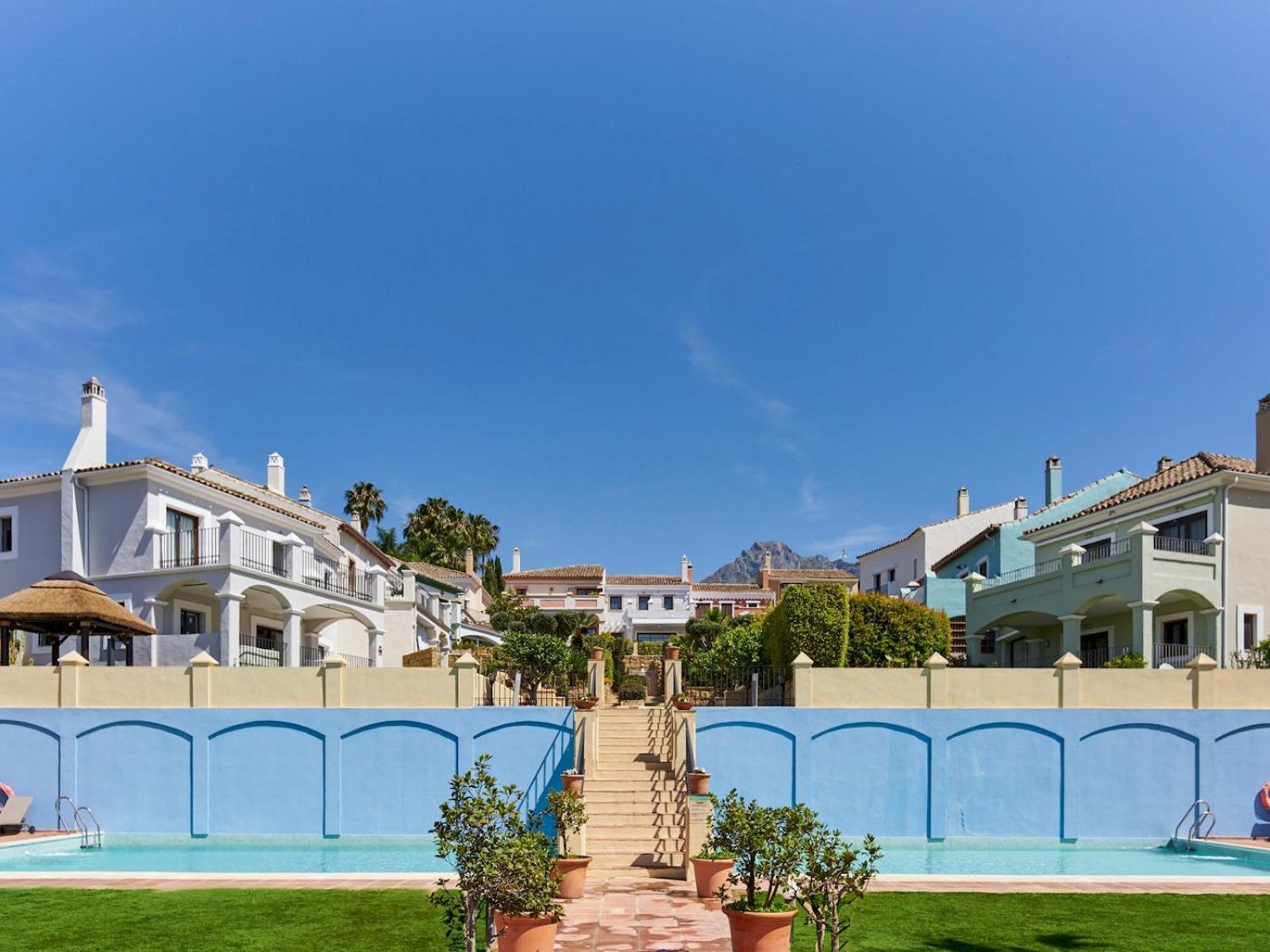 Ferienhaus Beautifully Renovated Summer House Pass The Keys *